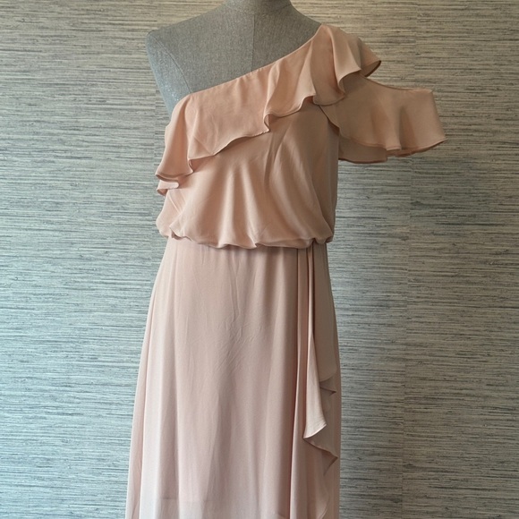 BCBGMAXAZRIA Dahlia Women’s Ruffled 1 Shoulder Front Slit Gown rose blush color - Picture 6 of 8